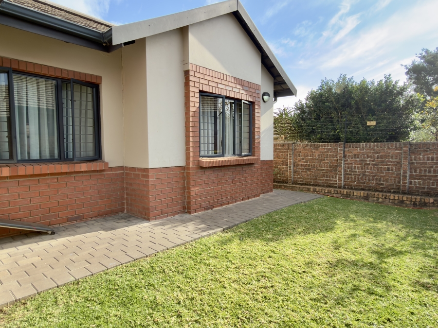 3 Bedroom Property for Sale in Equestria Gauteng