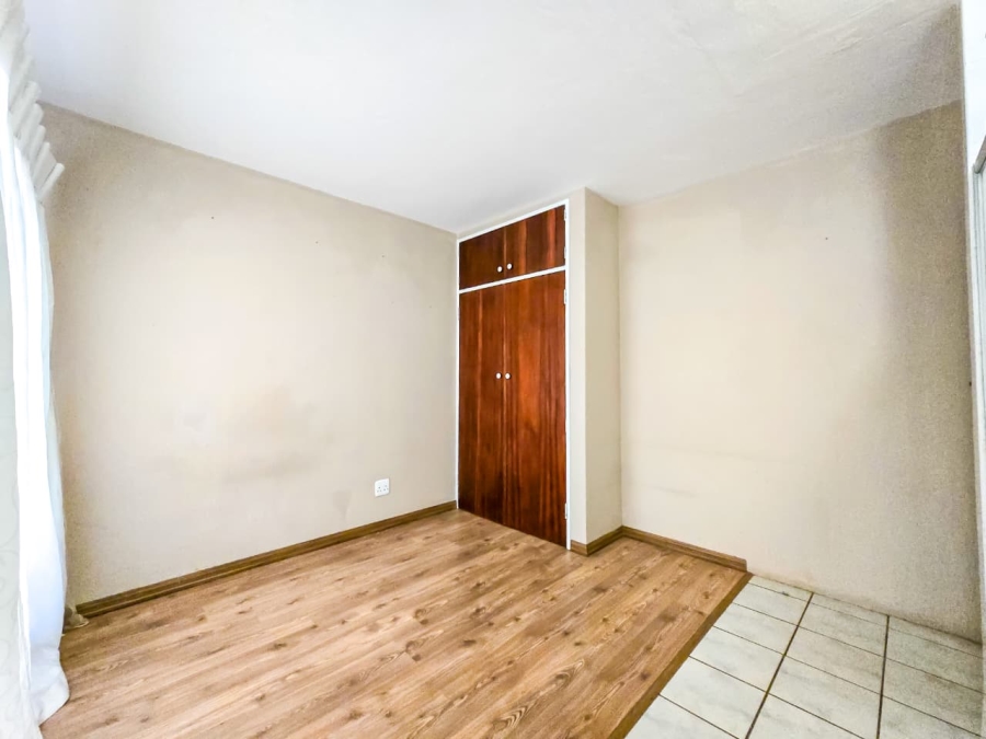 1 Bedroom Property for Sale in Florauna Gauteng
