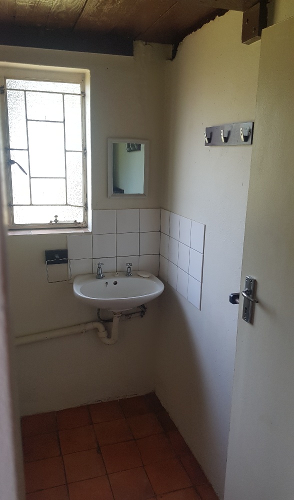 To Let 2 Bedroom Property for Rent in Waverley Gauteng