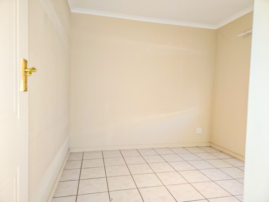 2 Bedroom Property for Sale in Ninapark Gauteng