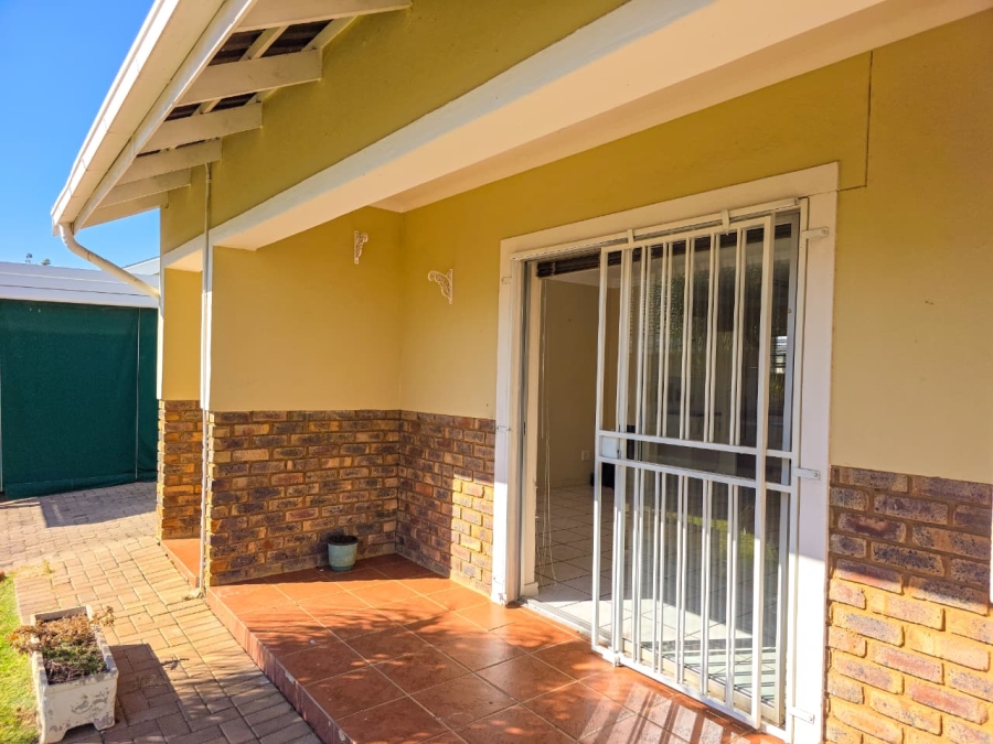 2 Bedroom Property for Sale in Ninapark Gauteng