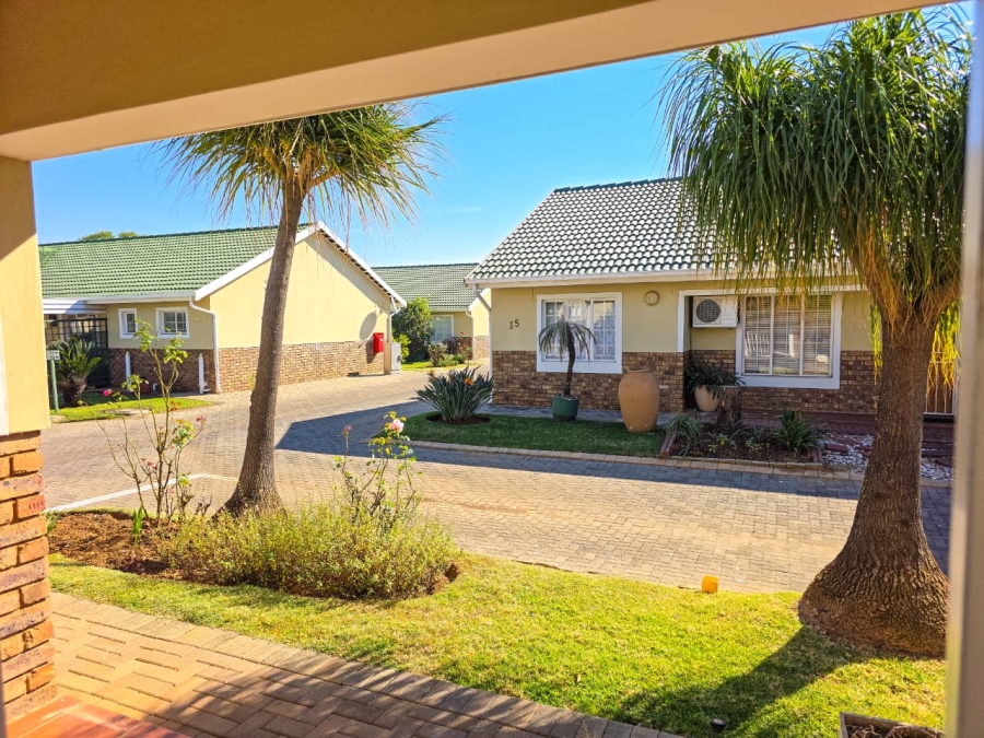 2 Bedroom Property for Sale in Ninapark Gauteng