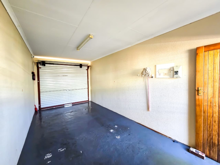 2 Bedroom Property for Sale in Ninapark Gauteng