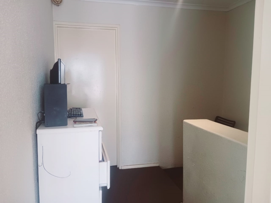 2 Bedroom Property for Sale in Blackheath Gauteng