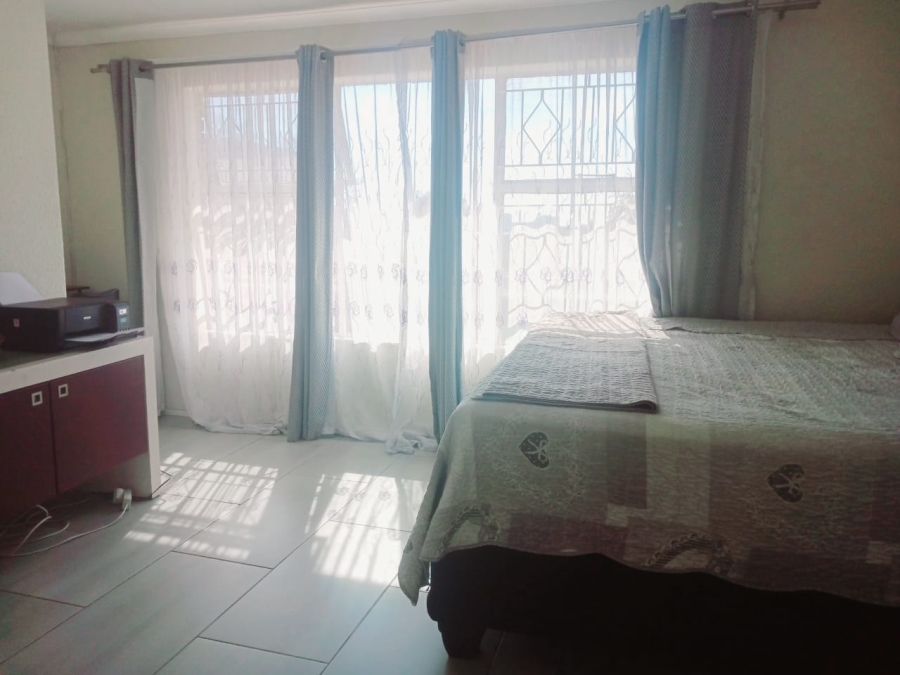 2 Bedroom Property for Sale in Blackheath Gauteng