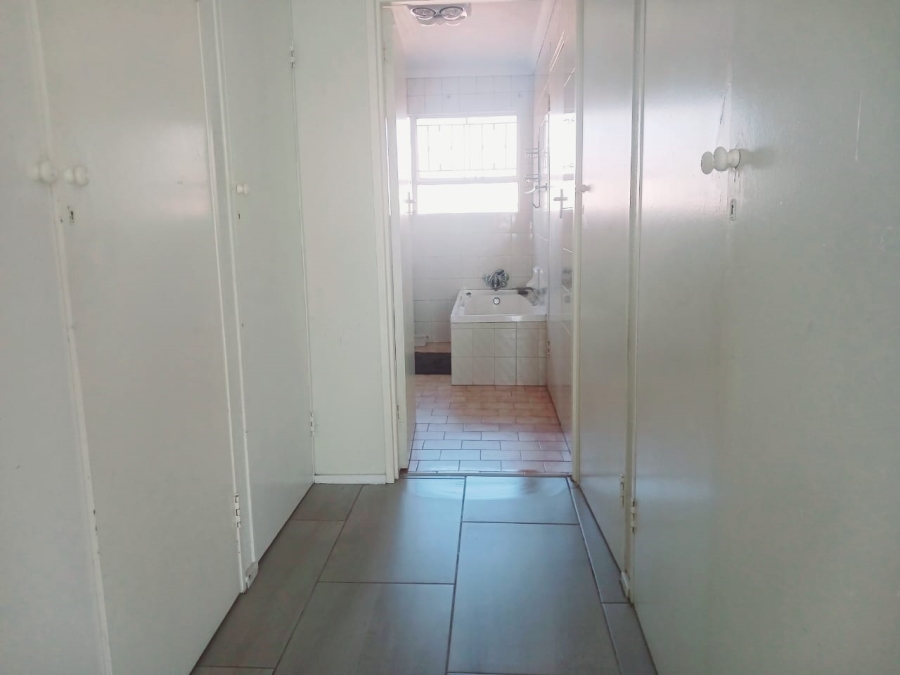 2 Bedroom Property for Sale in Blackheath Gauteng