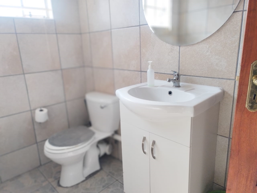 To Let 2 Bedroom Property for Rent in Hartbeesfontein AH Gauteng