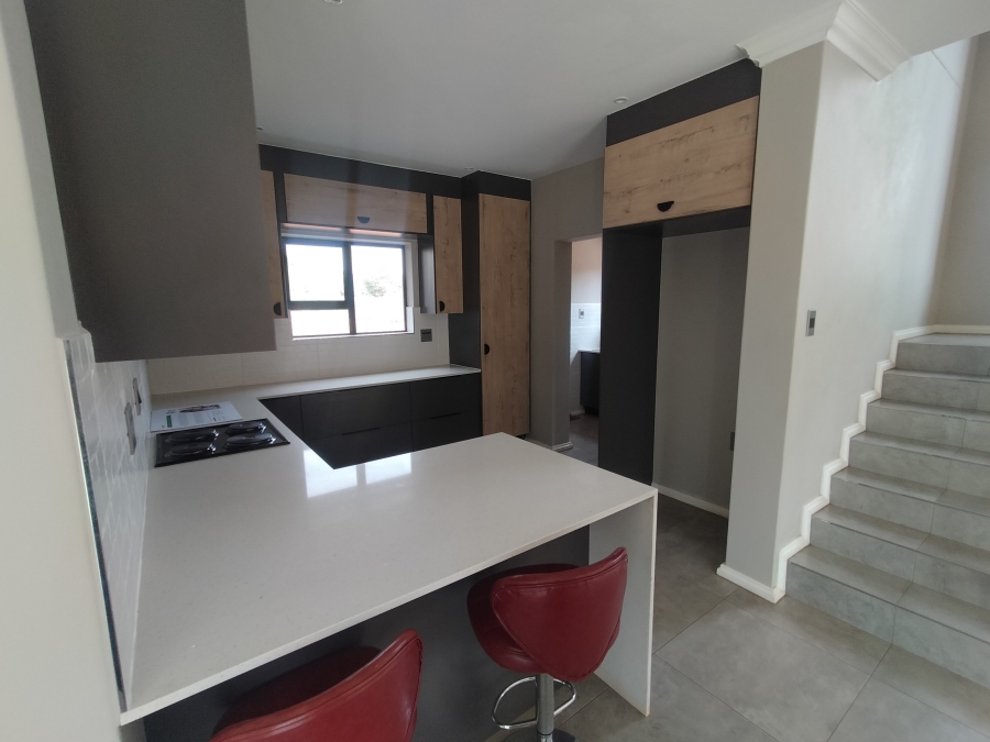 4 Bedroom Property for Sale in Eldorette Gauteng