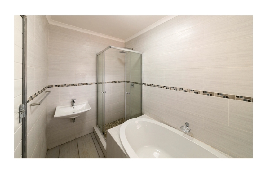 4 Bedroom Property for Sale in Eldorette Gauteng