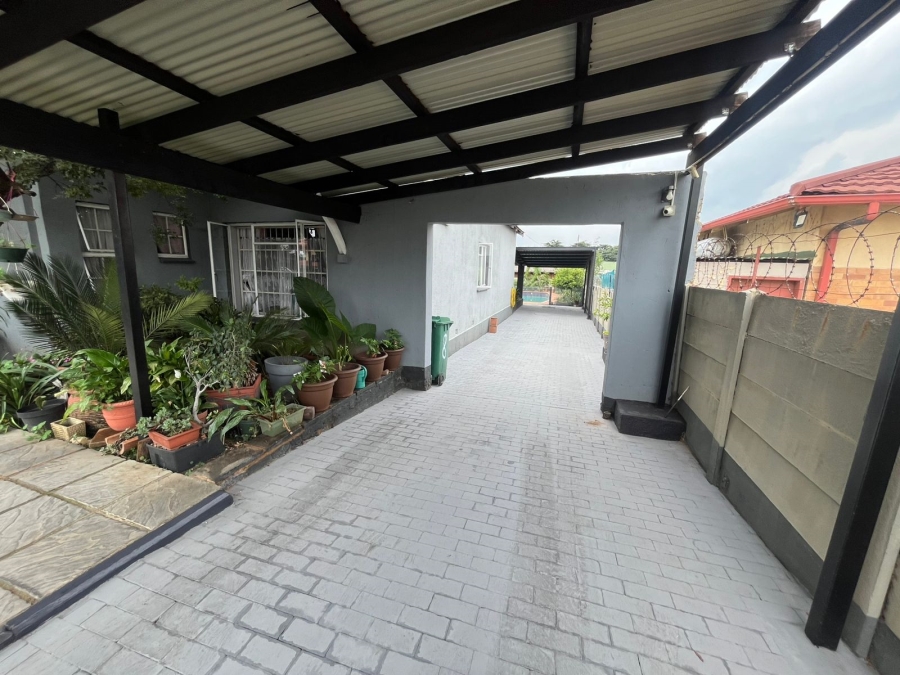4 Bedroom Property for Sale in Florentia Gauteng