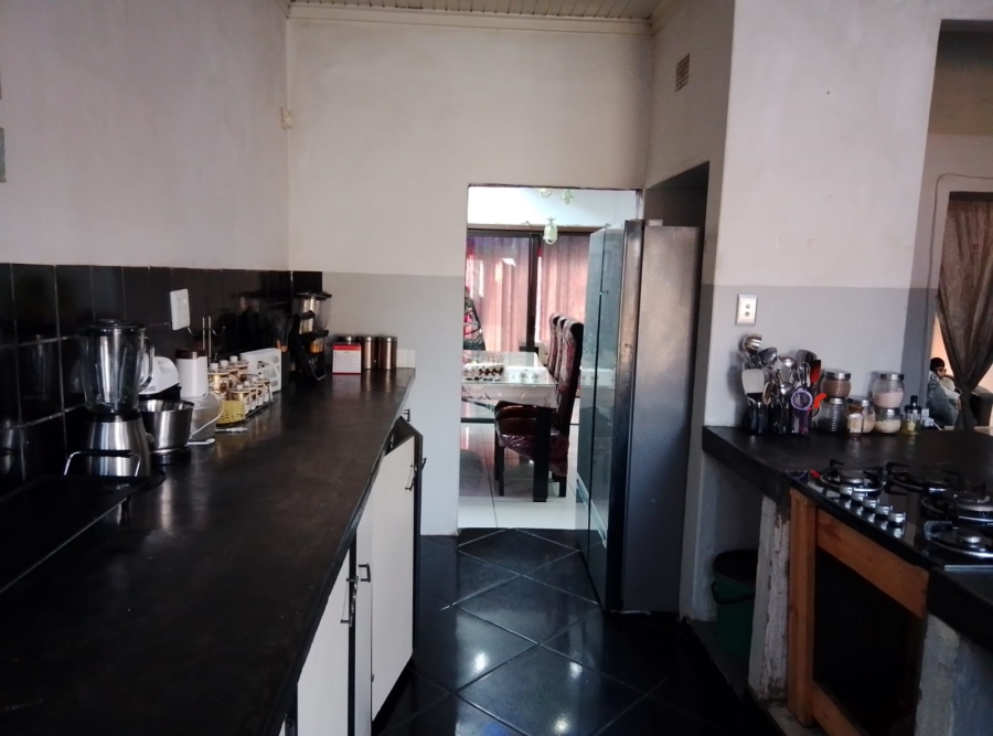 4 Bedroom Property for Sale in Petersfield Gauteng