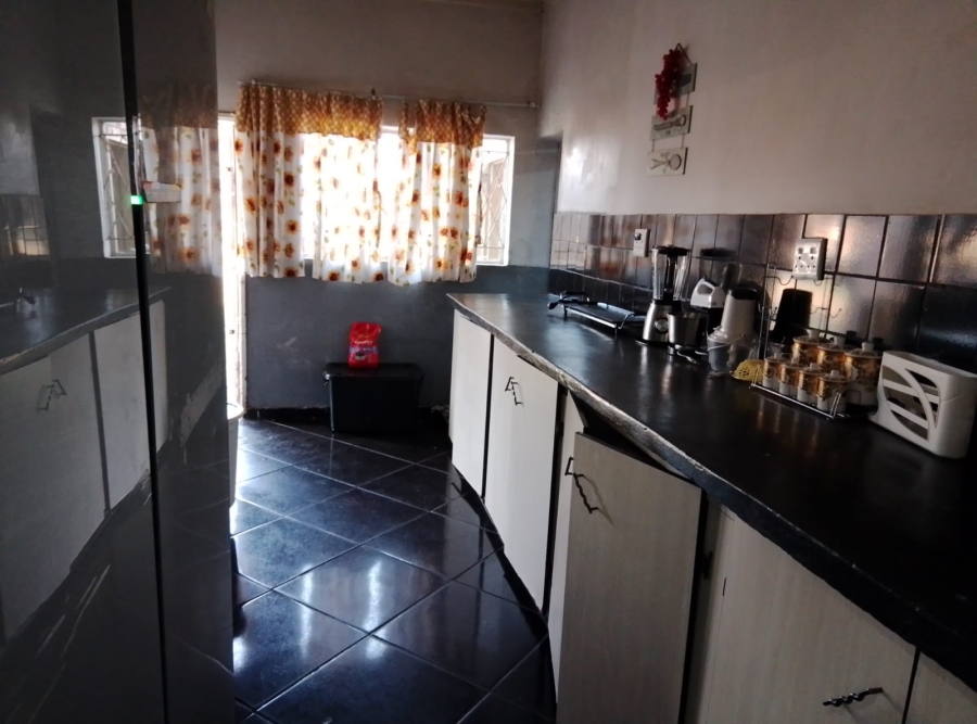 4 Bedroom Property for Sale in Petersfield Gauteng