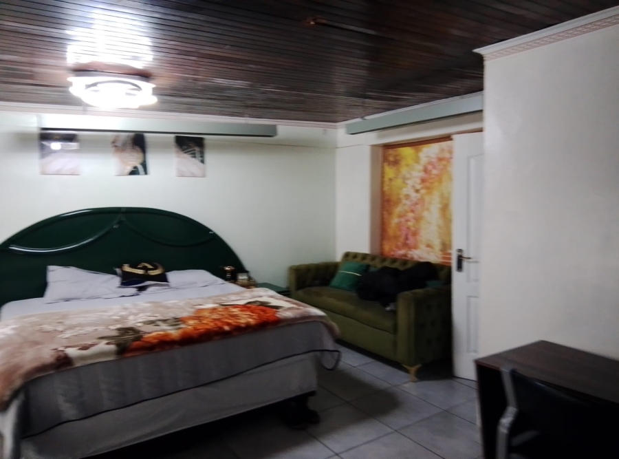 4 Bedroom Property for Sale in Petersfield Gauteng