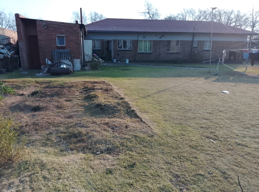 4 Bedroom Property for Sale in Petersfield Gauteng