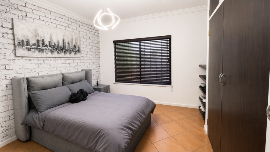 6 Bedroom Property for Sale in Kenmare Gauteng