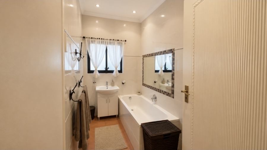 6 Bedroom Property for Sale in Kenmare Gauteng