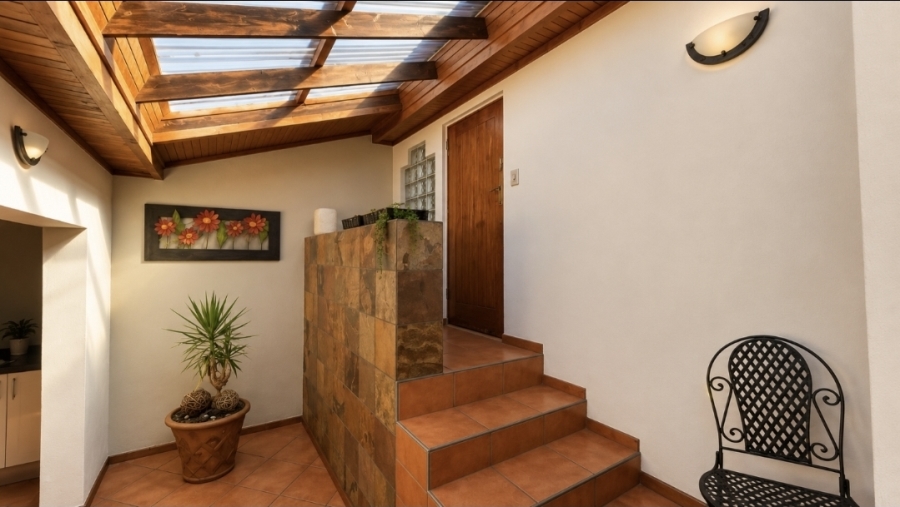 6 Bedroom Property for Sale in Kenmare Gauteng