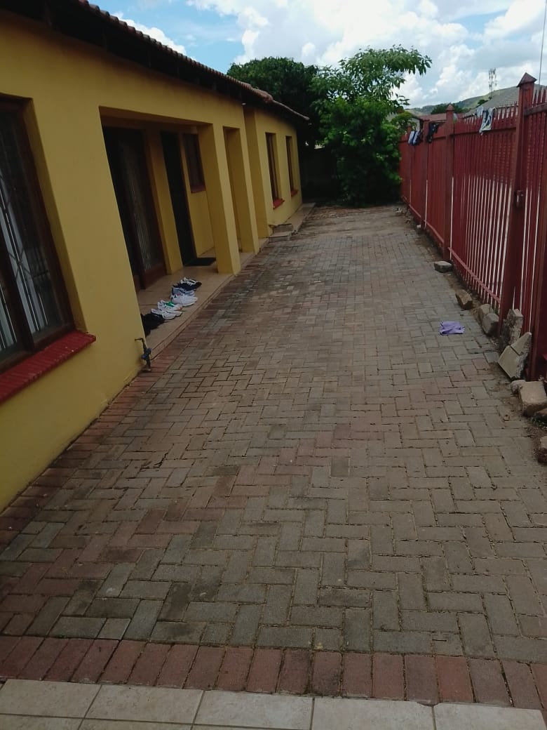 4 Bedroom Property for Sale in Karenpark Gauteng