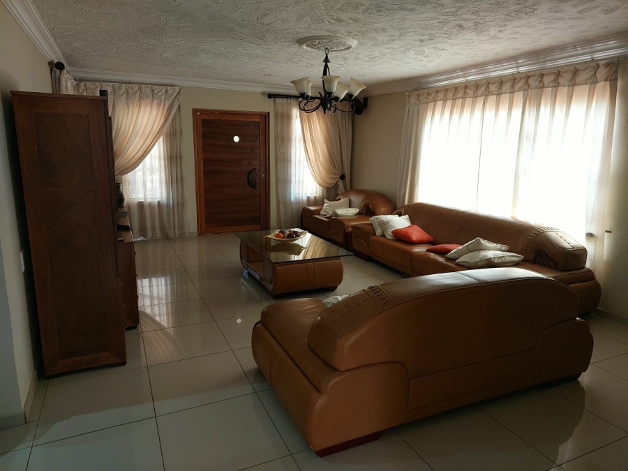 7 Bedroom Property for Sale in Amandasig Gauteng