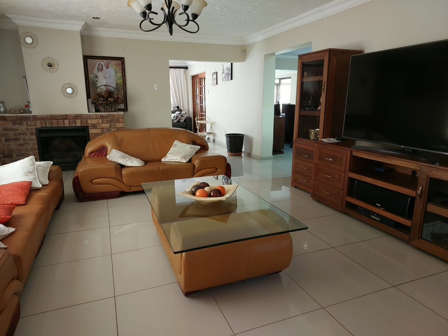 7 Bedroom Property for Sale in Amandasig Gauteng