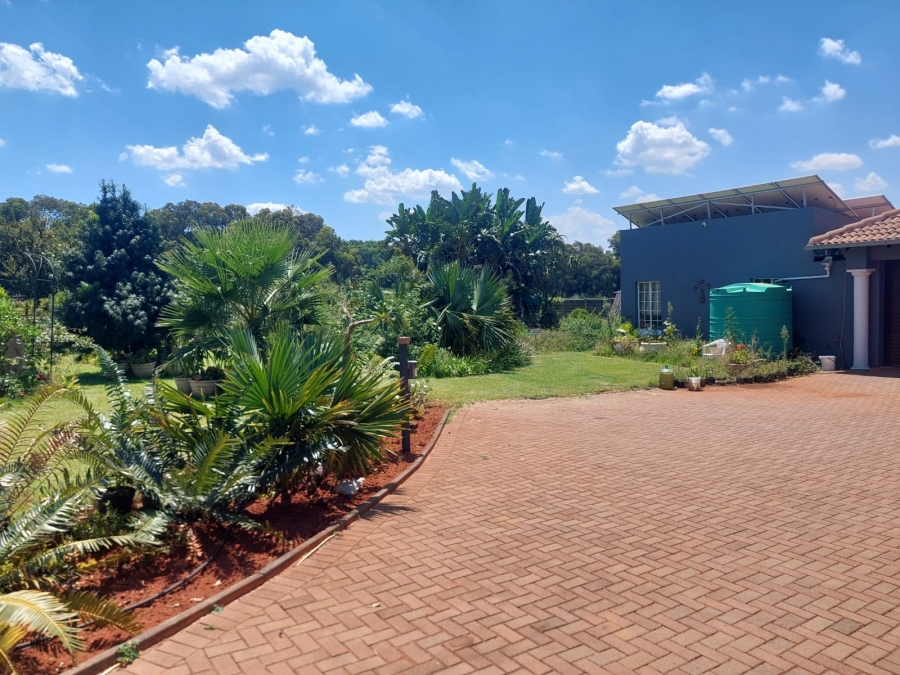 4 Bedroom Property for Sale in Strydfontein A H Gauteng