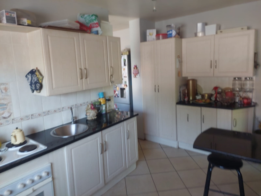 4 Bedroom Property for Sale in Strydfontein A H Gauteng