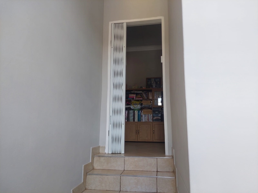 4 Bedroom Property for Sale in Strydfontein A H Gauteng