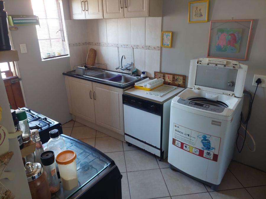4 Bedroom Property for Sale in Strydfontein A H Gauteng