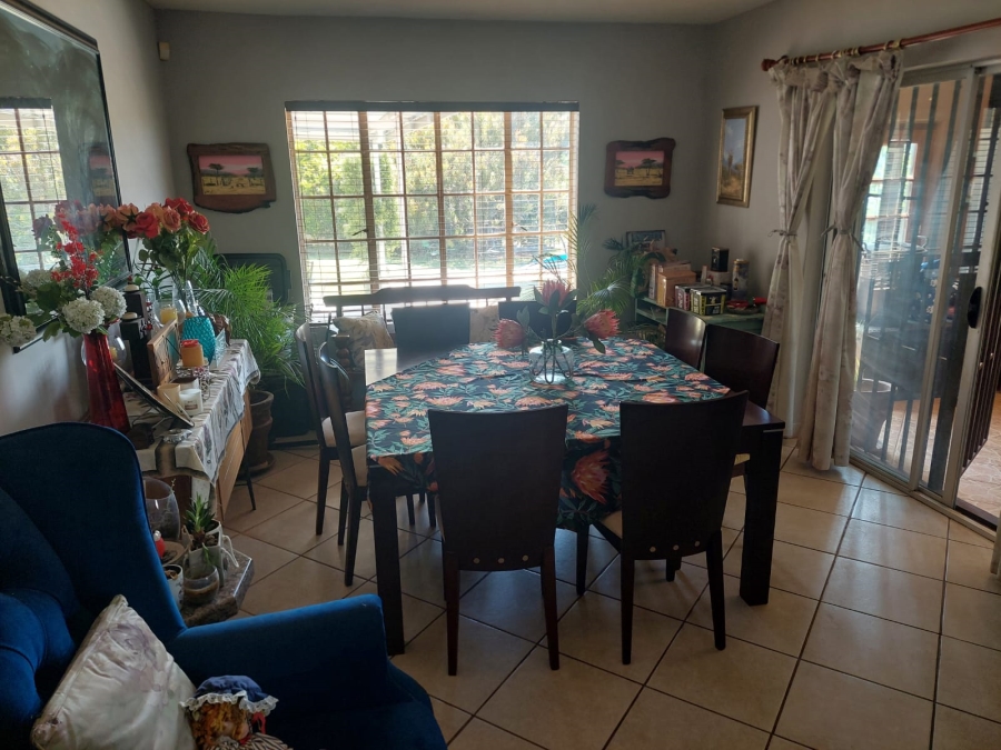4 Bedroom Property for Sale in Strydfontein A H Gauteng