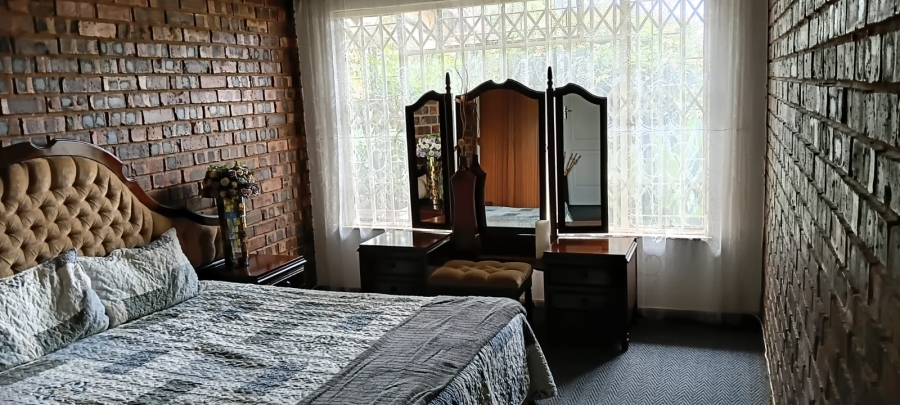 4 Bedroom Property for Sale in Dorandia Gauteng