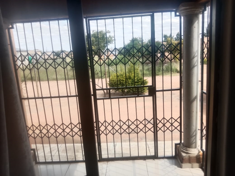2 Bedroom Property for Sale in Mabopane Gauteng