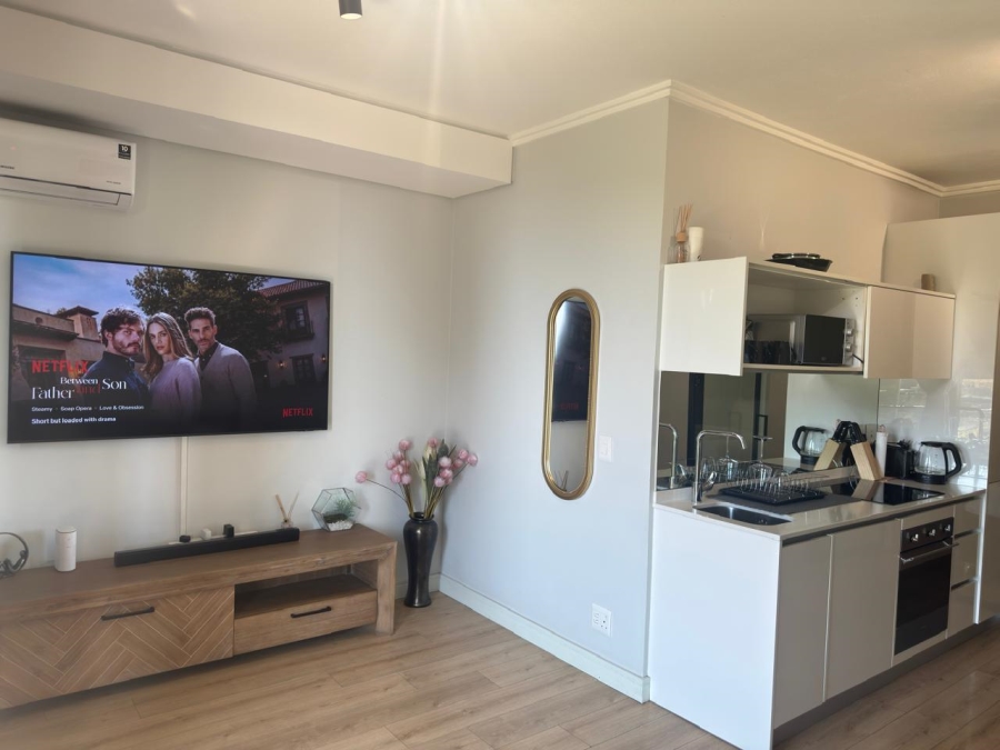 To Let 1 Bedroom Property for Rent in Waterfall Country Village Gauteng