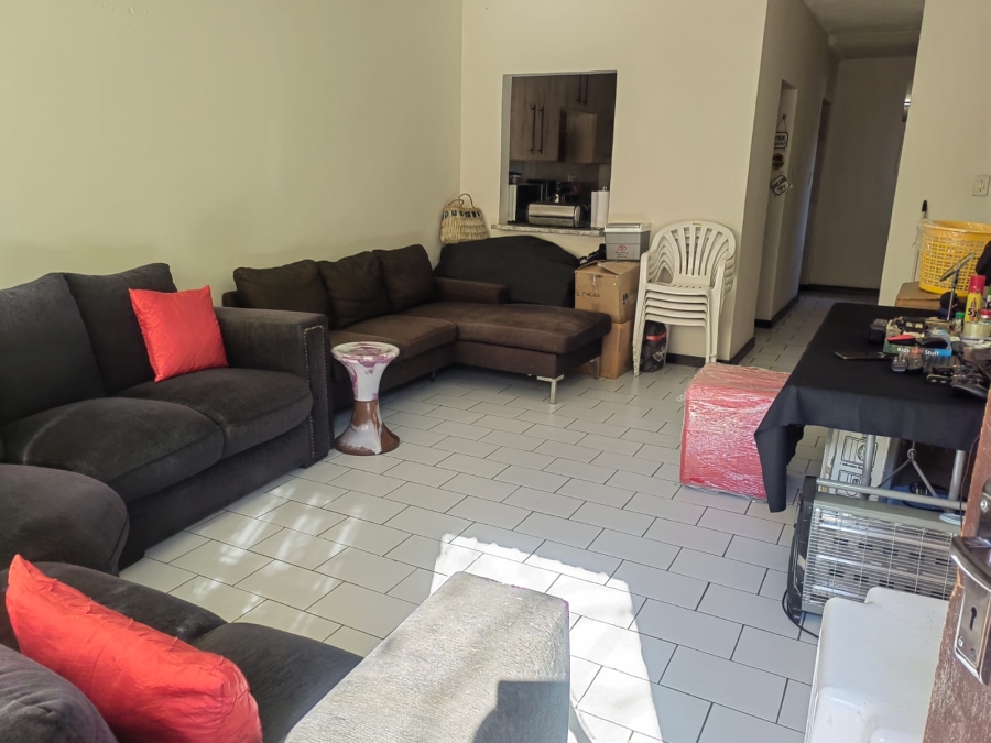 2 Bedroom Property for Sale in Vorna Valley Gauteng