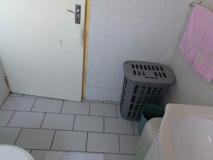 2 Bedroom Property for Sale in Vorna Valley Gauteng