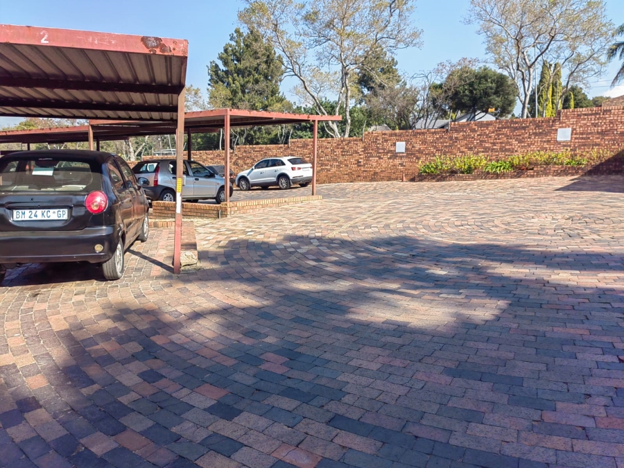 2 Bedroom Property for Sale in Vorna Valley Gauteng