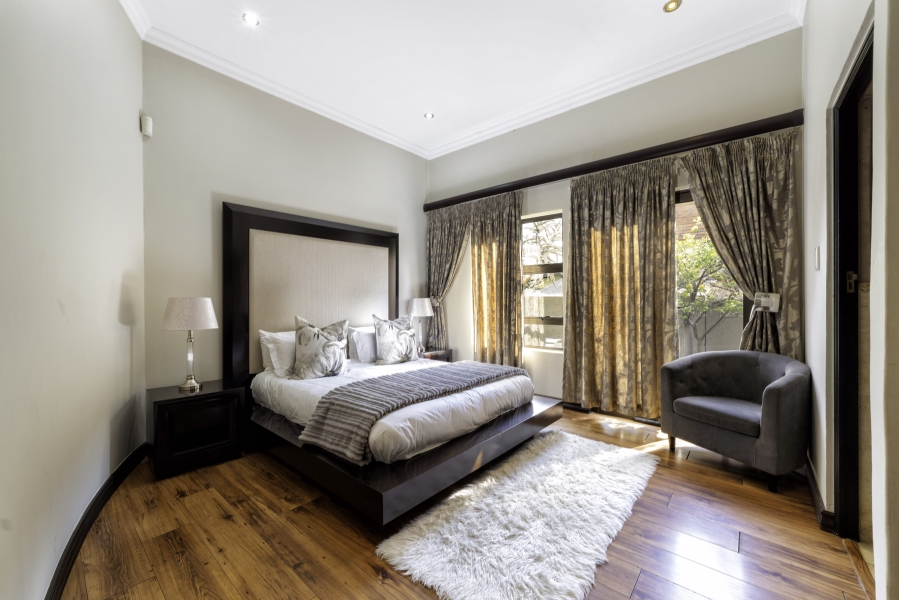 4 Bedroom Property for Sale in Crescent Wood Country Estate Gauteng