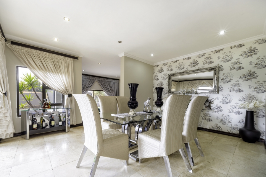 4 Bedroom Property for Sale in Crescent Wood Country Estate Gauteng