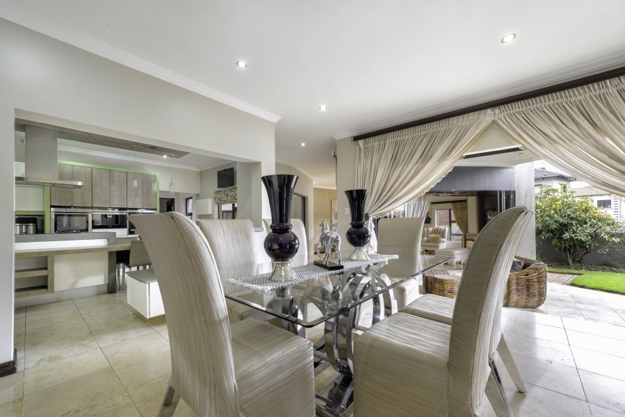 4 Bedroom Property for Sale in Crescent Wood Country Estate Gauteng