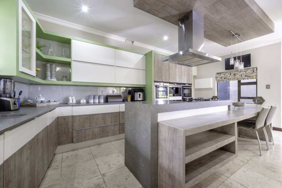 4 Bedroom Property for Sale in Crescent Wood Country Estate Gauteng