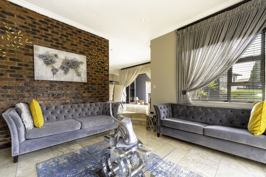4 Bedroom Property for Sale in Crescent Wood Country Estate Gauteng