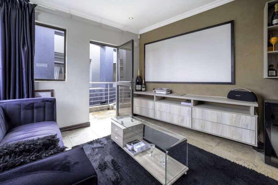 4 Bedroom Property for Sale in Crescent Wood Country Estate Gauteng