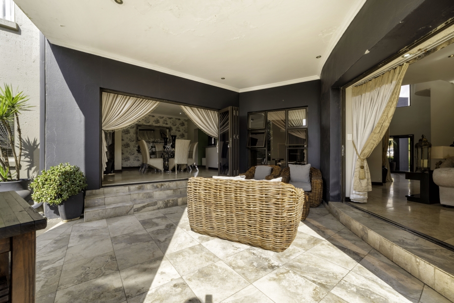 4 Bedroom Property for Sale in Crescent Wood Country Estate Gauteng