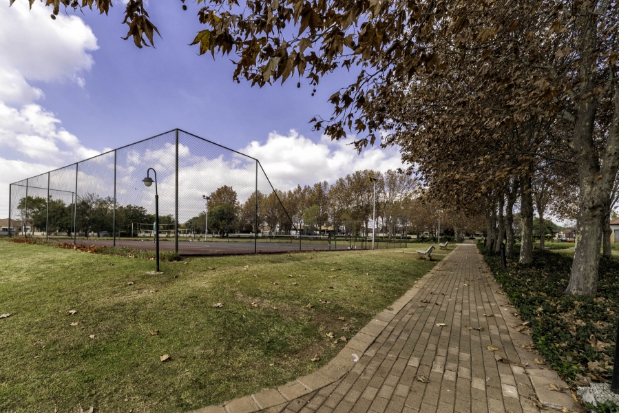 4 Bedroom Property for Sale in Crescent Wood Country Estate Gauteng