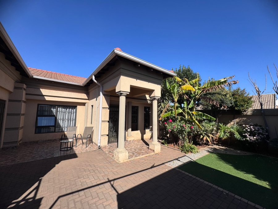 3 Bedroom Property for Sale in Vosloorus Gauteng