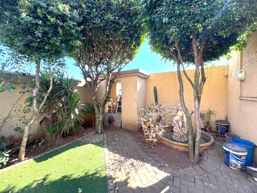 3 Bedroom Property for Sale in Vosloorus Gauteng