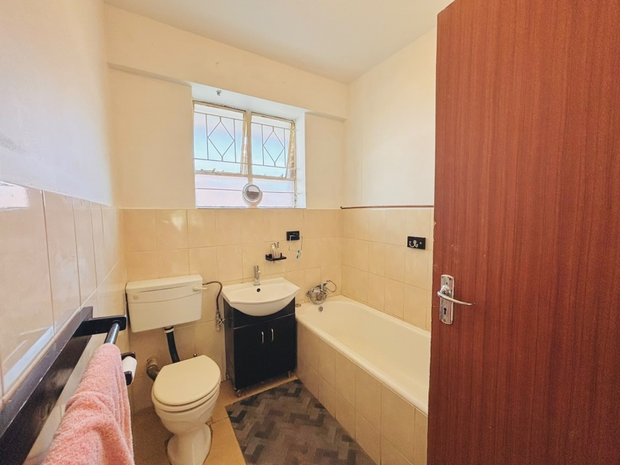 2 Bedroom Property for Sale in Florida Gauteng