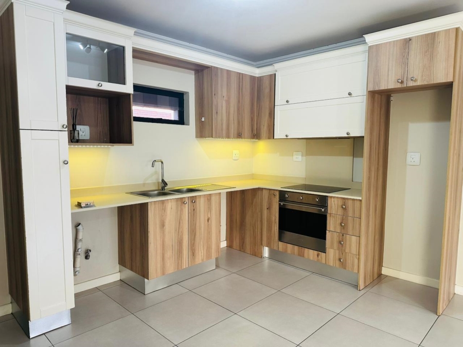 To Let 2 Bedroom Property for Rent in Bryanston East Gauteng
