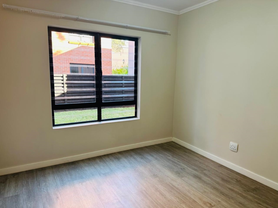 To Let 2 Bedroom Property for Rent in Bryanston East Gauteng