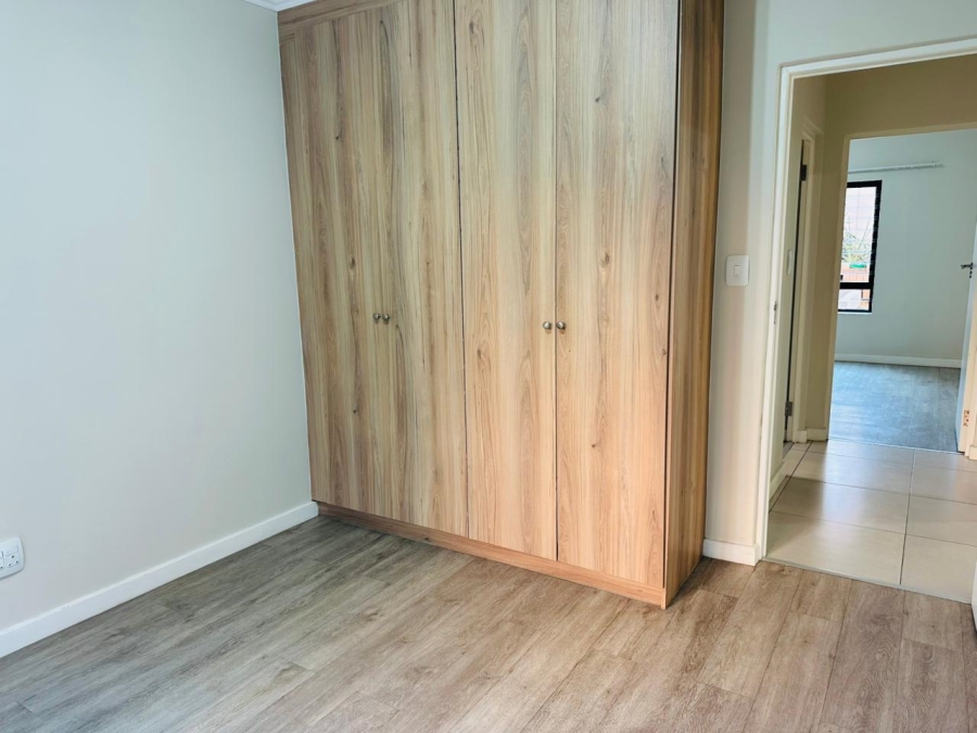 To Let 2 Bedroom Property for Rent in Bryanston East Gauteng