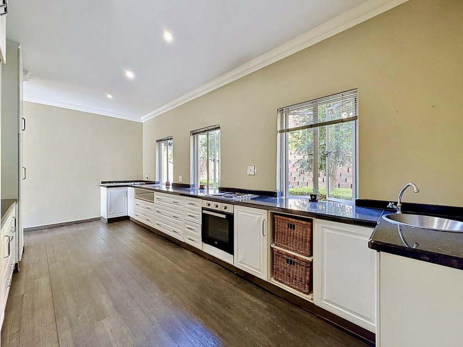4 Bedroom Property for Sale in Muckleneuk Gauteng
